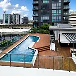 Brisbane Luxury Gabba Apartment