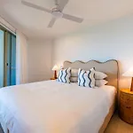 2 Bedrooms 2 Bathrooms Apartment W Parking & Pool