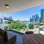 2 Bedrooms 2 Bathrooms Apartment W Parking & Pool