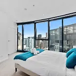 Cbd 2Br Skyhigh W Panoramic Views Pool Gym Wifi