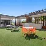 Cozy 2 Bed Retreat Milton - Pool, Walk To Sstadium