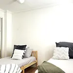 Perfect Locale 2bed Parking Apartment *
