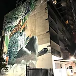 Perfect Locale 2Bed Apt Parking