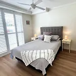 Apartment Perfect Locale 2bed Parking *