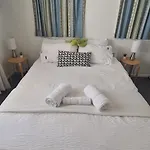 Amazing Location-private In A Share House-2 Available!! Homestay
