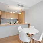 Apartment The Roocrest - Kangaroo Point Brand New 2br With Parking Brisbane