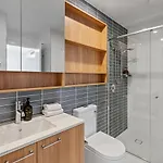 The Roocrest - Kangaroo Point Brand New 2br With Parking Apartment Brisbane