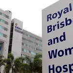 Stunning! Skyline City, Water + Story Bridge Views