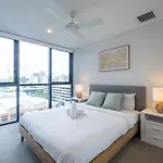 Valley Centre Boutique 1Br Apt W Pool Carpark