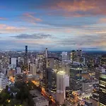 Skyhigh Executive! ~ 2bed/2bath/1car/views ~ Cbd Brisbane