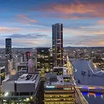 Skyhigh Executive! ~ 2bed/2bath/1car/views ~ Cbd Apartment Brisbane