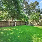 Cute & Charming! 3Bed/1Bath/1Car/House~Greenslopes