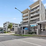 Prime Position! 3Bed/2Bath/1Car ~ 10Mins To Cbd