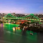 2br In The Heart Of The W Stunning View Apartment Brisbane