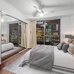 2Br Apt In The Heart Of The City W Stunning View