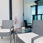 Eyes On The Fireworks Lux Riverfront 2Kingbed Apt