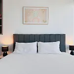 Eyes On The Fireworks Lux Riverfront 2Kingbed Apt