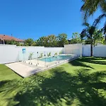 Classic Brisbane Queenslander With Pool & Yard