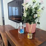 Immaculate 2-Beds Entire House Chermside Brisbane