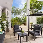 Spacious 2 Bed/2 Bath Garden Apartment Aircon