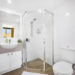 2br For 6ppl W Free Parking South Bne Apartment *