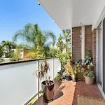 Terrific & Tranquil! 1Bed/1Bath/Balcony~ Clayfield