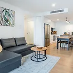 City Lights Oasis With Rooftop Pool & Bbq