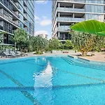 City Lights Oasis With Rooftop Pool & Bbq