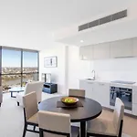Amazing 2br Delicate Apt, 1min To Train Station Apartment Brisbane