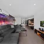 Discover Urban Bliss In Our 1-bedroom King Bed Apartment! Views And Cultural Gems * Brisbane