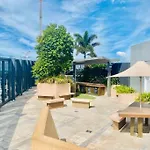 Luxury And Convenient Unit In South Brisbane