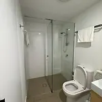 Apartment Luxury And Convenient Unit In South Brisbane