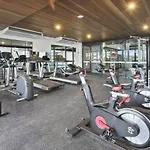 Great Value 2Br Apt W Pool Carpark Wifi South Bne
