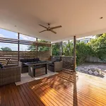 6km To Cbd Convenient 5br Queenslander Coorparoo Brisbane