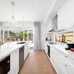 Luxury House With Pool, Close To Cbd Apartment