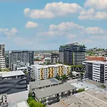 Apartment Top-floor Luxe In The Free Parking, Pool, Gym, Wifi