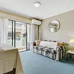 Convenient One-bedroom Apartment *