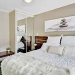Convenient One-bedroom Apartment Brisbane