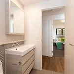 One Bed At Southbank With Rooftop Pool And Carpark