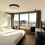 The Summit - Spacious 9th Floor Apartment Brisbane