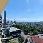 The Summit Apartments - Spacious 9Th Floor Apartment