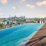Captivating Convenience 1bed 1bath 1car Views Apartment