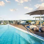 Apartment Captivating Convenience 1bed 1bath 1car Views Brisbane