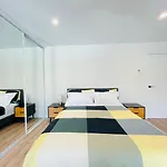 262atroughton Guest house 3*