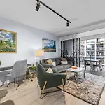 South Bank Living! ~ 1Bed, 1Bath, 1Car, Balcony