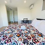 Guest house 262atroughton Brisbane