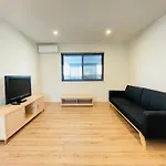 Guest house 262atroughton 3*