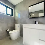 262atroughton Guest house Brisbane