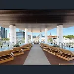 Deluxe 2Bd Apt With Infinity Pool