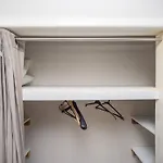 Queen Bedroom 4k Tv In Shared 2s Brisbane